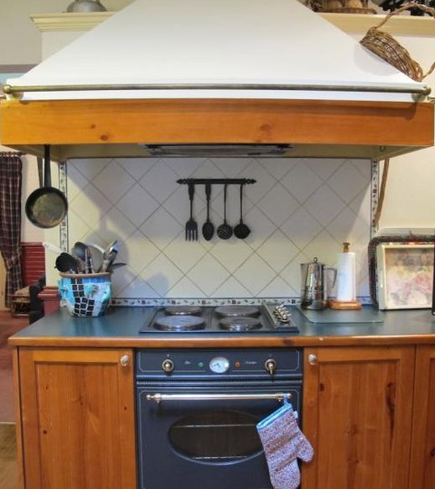 Capers Guesthouse And Cottage - Hervey Bay Accommodation 5
