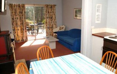 Blackheath Holiday Cabins - Tourism Hervey Bay 3