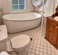 Bridal Falls Cottage - Hervey Bay Accommodation