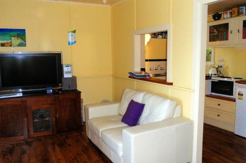 Bundeena Beachshack - Hervey Bay Accommodation 3