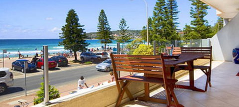 Absolute Beachfront Manly Bed And Breakfast - Hervey Bay Accommodation 1