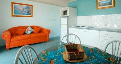 Allamanda Retreat - The Entrance - Tourism Hervey Bay 2