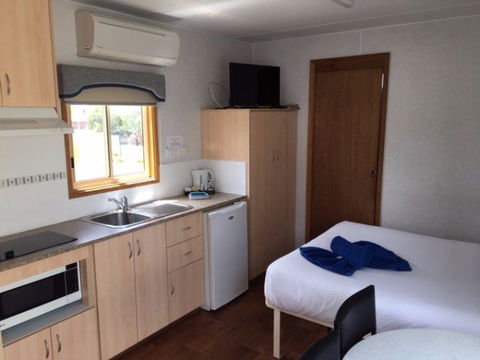 Canobolas Caravan Park - Hervey Bay Accommodation 9