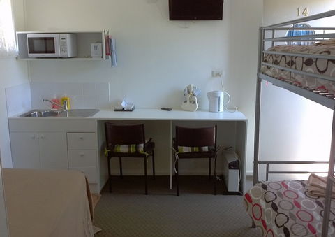 Black Stump Motel - Hervey Bay Accommodation 1