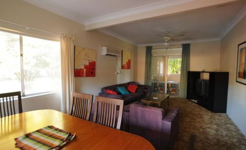 Amber Court Coonabarabran - Hervey Bay Accommodation 1