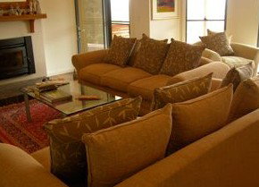 Amazing Country Escapes - Wombadah Guesthouse - Hervey Bay Accommodation 1