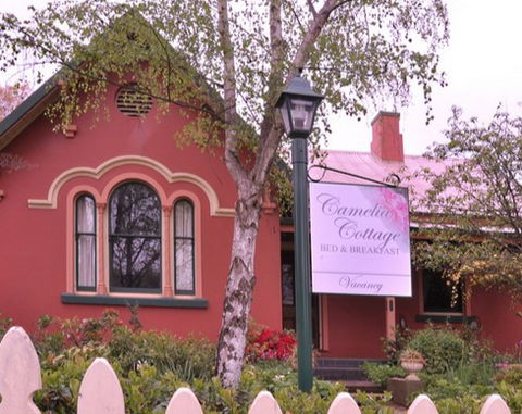 Camelia Cottage - Hervey Bay Accommodation 3