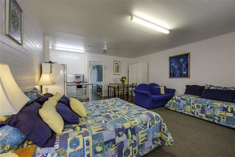 Hi-Way Units Motel - Hervey Bay Accommodation 5