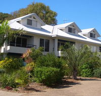 Moore Park Beach Villas on the Beach - Hervey Bay Accommodation
