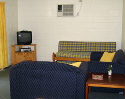 Sunlover Lodge Holiday Units And Cabins - Hervey Bay Accommodation 2