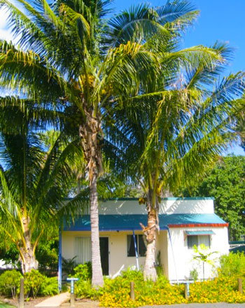 Sunlover Lodge Holiday Units And Cabins - Hervey Bay Accommodation 5