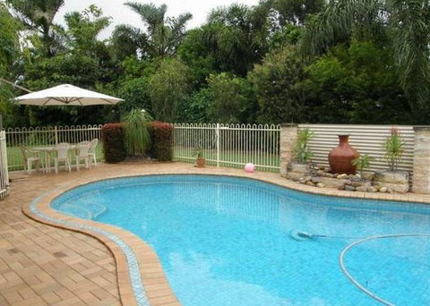Waterfront Oasis - Hervey Bay Accommodation 1