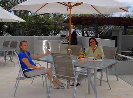 Tingeera Apartments - Hervey Bay Accommodation 2