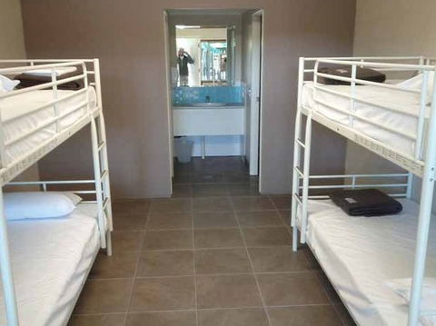 Flashpackers Hervey Bay - Tourism Hervey Bay 4