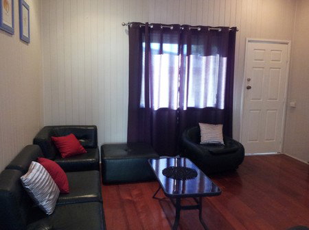 Auckland Street Queenslander - Hervey Bay Accommodation 1