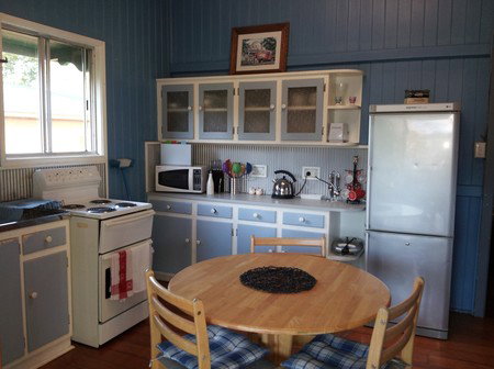 Auckland Street Queenslander - Hervey Bay Accommodation 3
