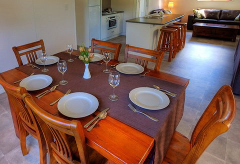Killarney View Cabins And Caravan Park - Hervey Bay Accommodation 3