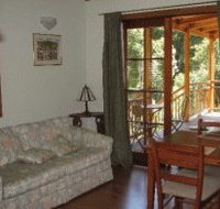 Arborlee Rainforest Retreat - Hervey Bay Accommodation