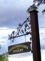 Hope Cottage Country Retreat At Assmanshausen Winery - Hervey Bay Accommodation 3