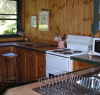 Lamb Island Holiday Cottage - Hervey Bay Accommodation