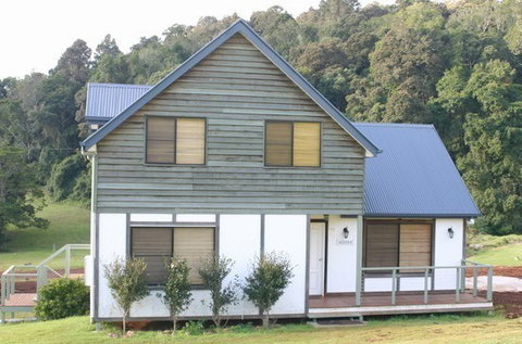 Aliana - Holiday Home - Tourism Hervey Bay 4