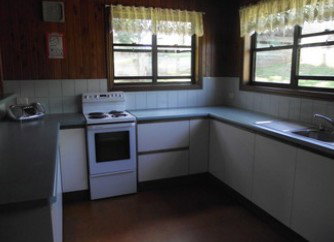 Oodgeroo - Chalet - Hervey Bay Accommodation 3