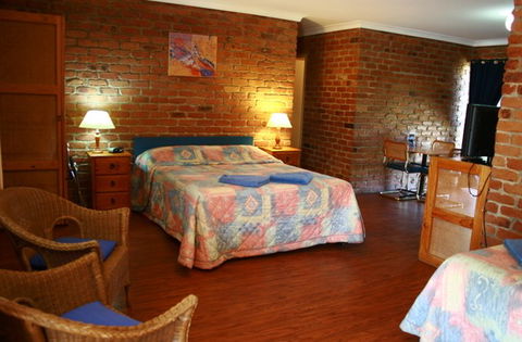 Wondai Colonial Motel And Restaurant - Hervey Bay Accommodation 1
