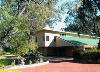 Inn The Tuarts Guest Lodge - Tourism Hervey Bay 1
