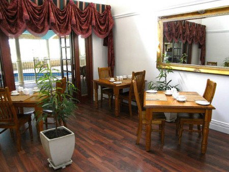 Inn The Tuarts Guest Lodge - Tourism Hervey Bay 2