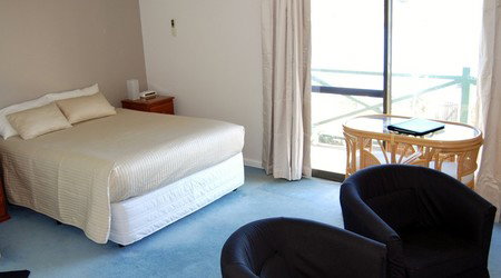 Martin Fields Beach Retreat - Tourism Hervey Bay 1