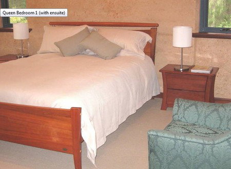 Sheridan House - Hervey Bay Accommodation 2