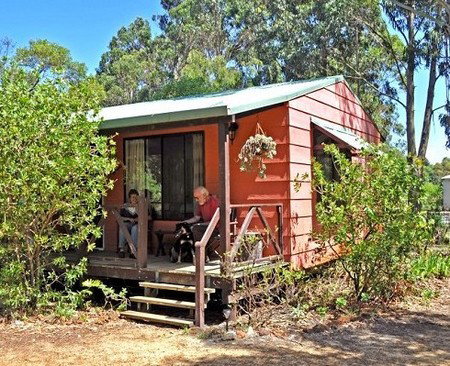 Uhuru Chalets - Tourism Hervey Bay 4