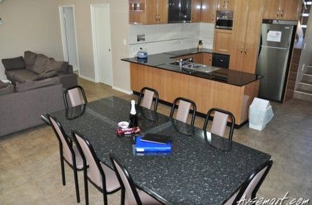 Seakist Villas - Hervey Bay Accommodation 3