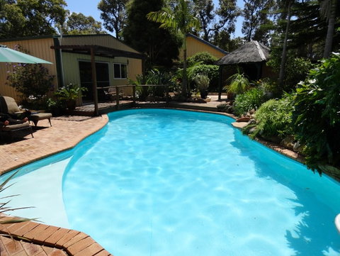 Carmelot Bed & Breakfast - Hervey Bay Accommodation 6