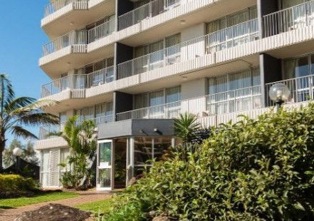 Surfers Royale Resort - Hervey Bay Accommodation 0