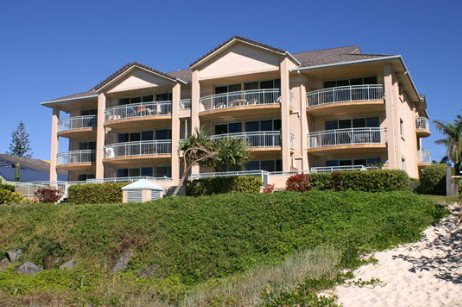 Golden Sea Apartments - Hervey Bay Accommodation 5