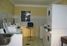 Barnacles Backpackers - Hervey Bay Accommodation 3