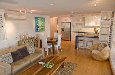 Cairns Aquarius Holiday Apartments - Hervey Bay Accommodation 1