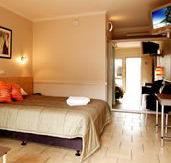 Discovery Cairns - Hervey Bay Accommodation