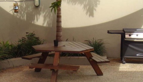 Brisbane Street Studios - Hervey Bay Accommodation 0