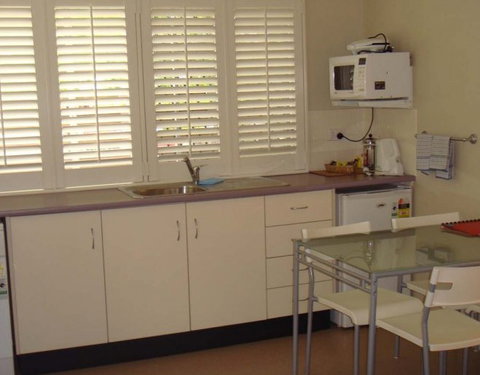 Brisbane Street Studios - Hervey Bay Accommodation 3