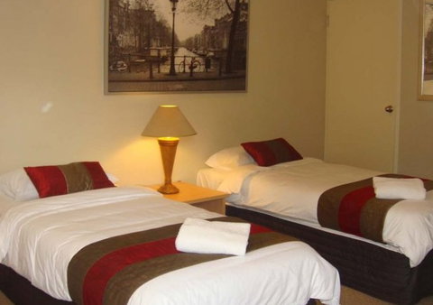 Brisbane Street Studios - Hervey Bay Accommodation 4