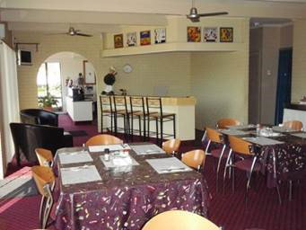 Gladstone Village Motel - Hervey Bay Accommodation 5