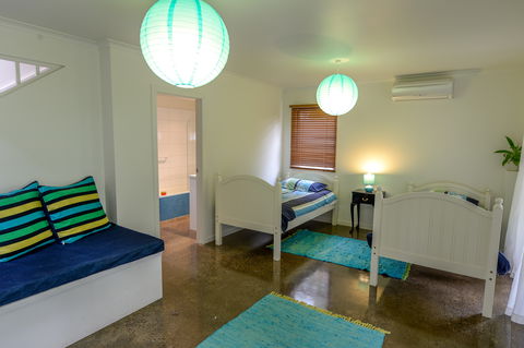 Surfers Palace Torquay - Tourism Hervey Bay 1