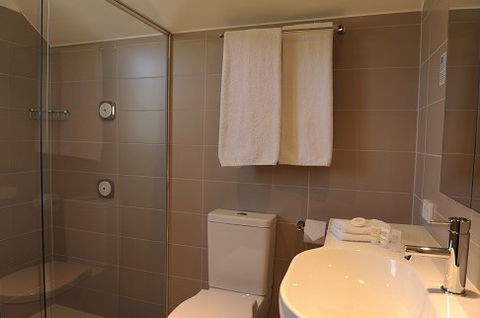 The Haus Studio Apartments - Hervey Bay Accommodation 4