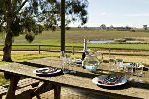 Colenso Country Retreat And Walker’s Cottage  - Tourism Hervey Bay 1