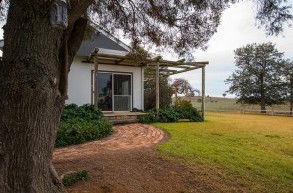 Colenso Country Retreat And Walker’s Cottage  - Tourism Hervey Bay 4
