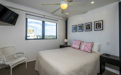 Centrepoint Holiday Apartments Caloundra - Hervey Bay Accommodation 2