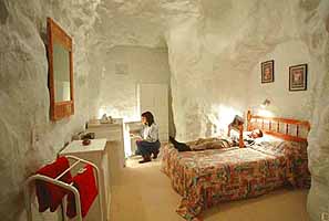 White Cliffs NSW Hervey Bay Accommodation