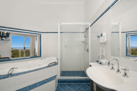 Eagle Heights Mountain Resort - Tourism Hervey Bay 1